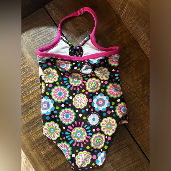 2T Girls Swimsuit Bundle - Picture 10 of 12